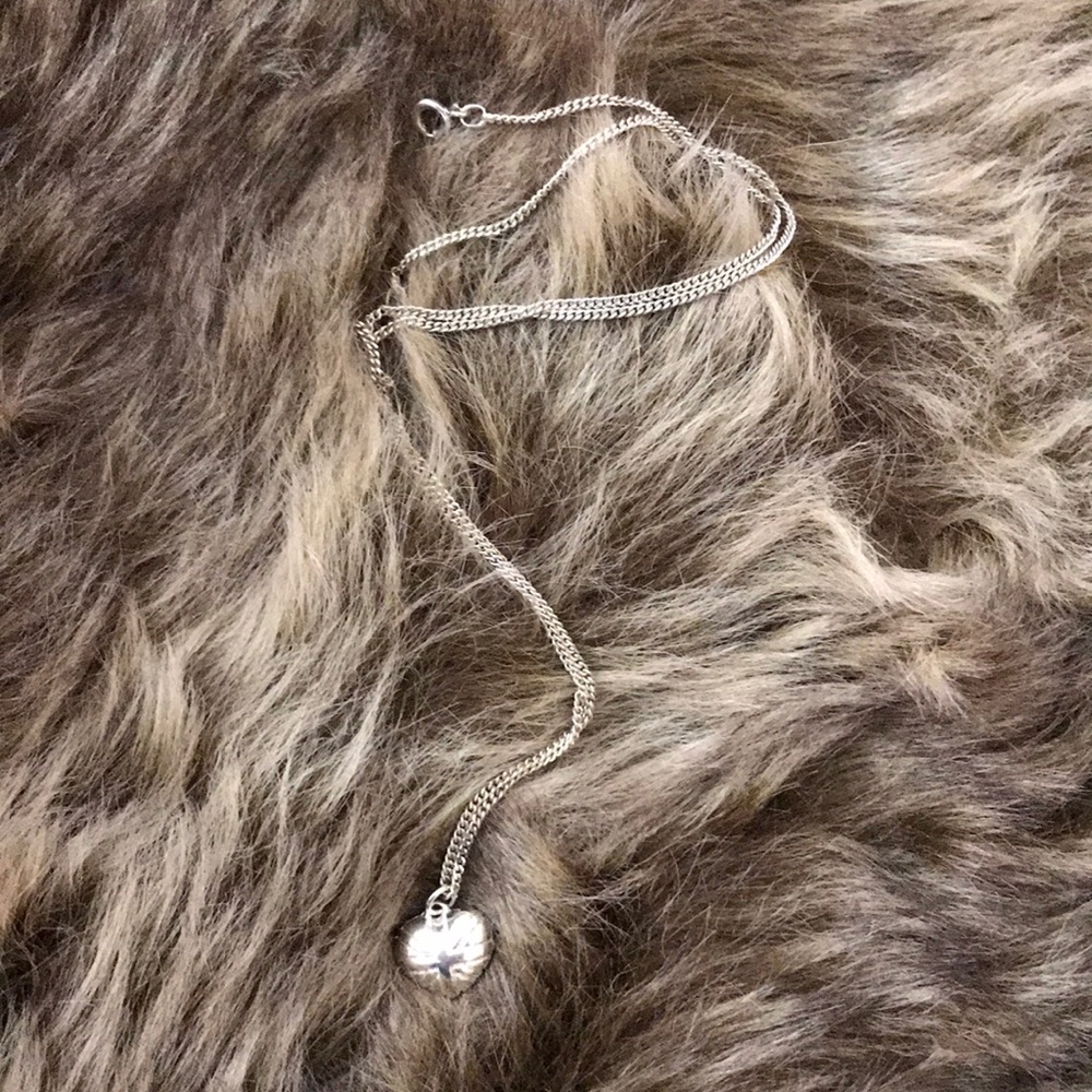 London hearth necklace